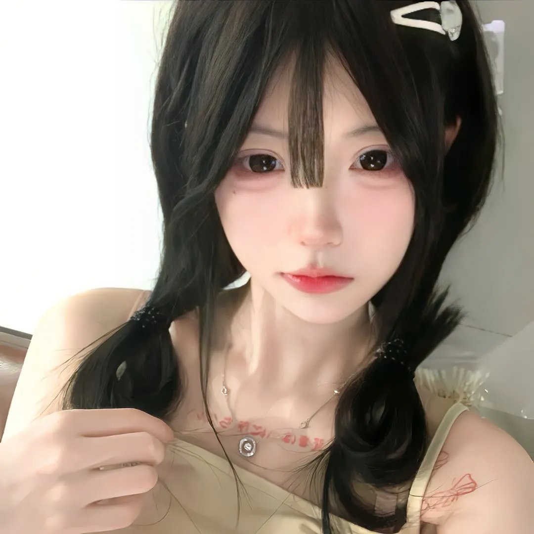 莉莉小姐的超完美日记海报